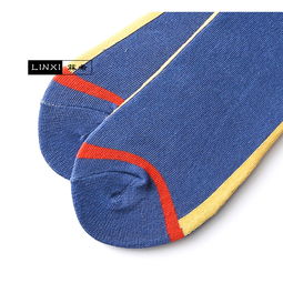 四季款潮流男女精品中筒襪 運動防臭、全棉舒適，盡顯時尚活力