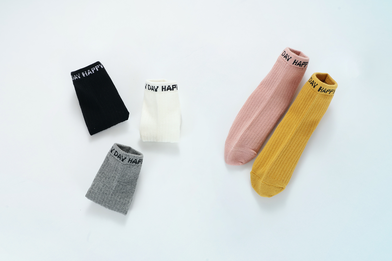 童襪產(chǎn)品擺放與后期攝像 打造吸睛的視覺(jué)營(yíng)銷(xiāo)